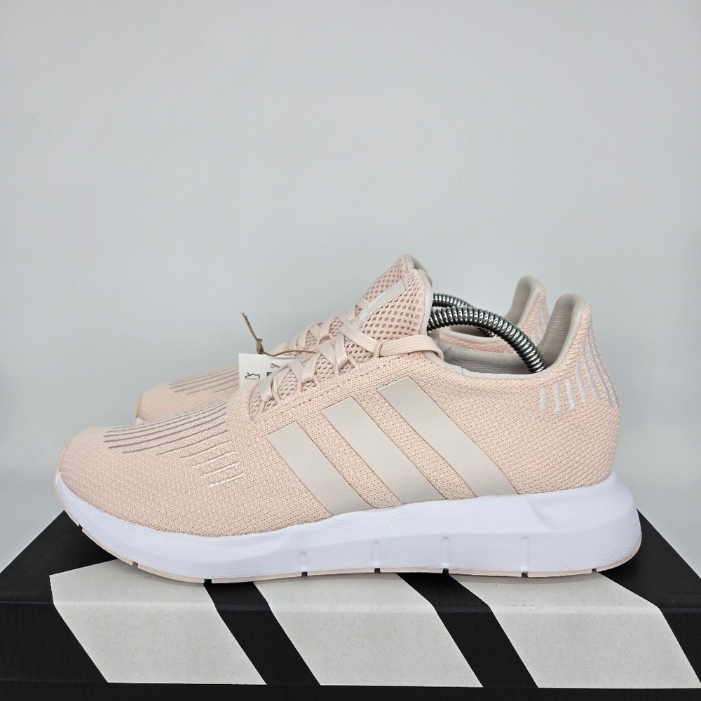 New adidas Swift Run 1.0 Wonder Quartz Cloud White Women's Shoes Size 9.5